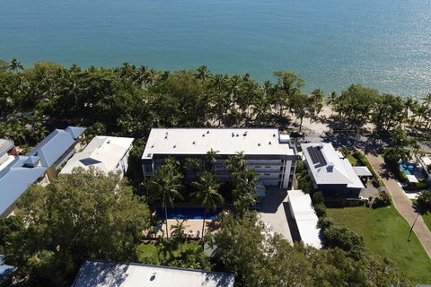 Agincourt Beachfront Apartments - Foster Accommodation 3