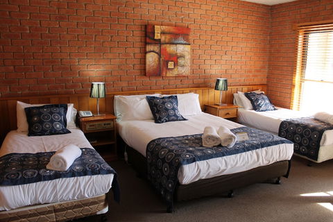 Bakery Hill Motel - Foster Accommodation 4