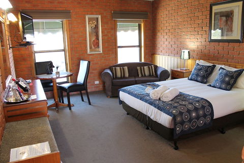 Bakery Hill Motel - Foster Accommodation 6