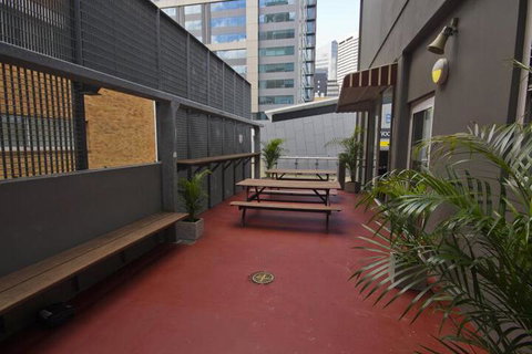 Base Brisbane Embassy - Foster Accommodation 4