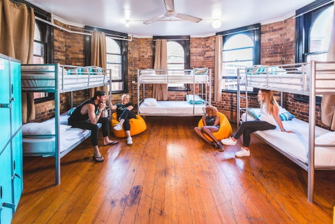 Nomads Brisbane Hostel - Foster Accommodation 1