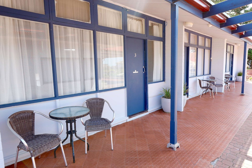  Foster Accommodation