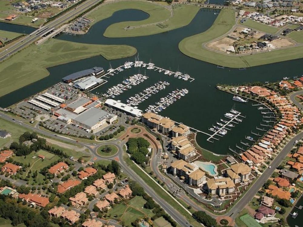 Hope Island QLD Foster Accommodation