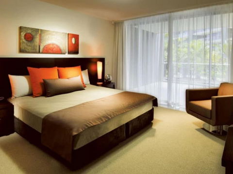 Azzura Greens Resort - Foster Accommodation 4