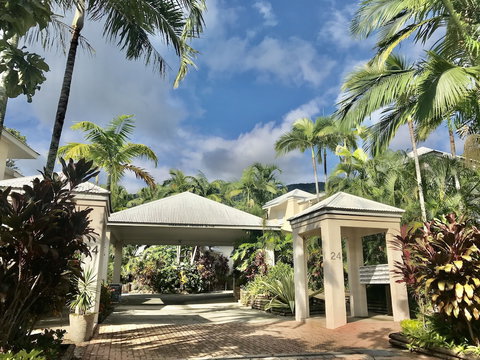 The Villas Palm Cove - Foster Accommodation 0