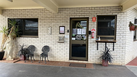 Sapphire City Motor Inn, Inverell - Foster Accommodation 5