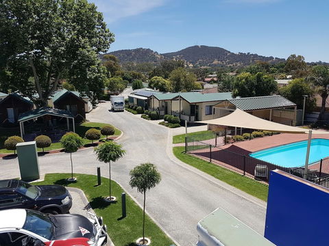Albury All Seasons Tourist Park - Foster Accommodation 2