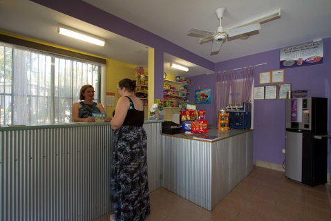 Twin Dolphins Holiday Park - Foster Accommodation 0