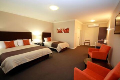 Sundowner Motel Hotel - Foster Accommodation 0