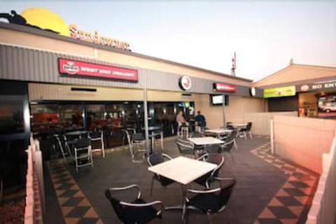 Sundowner Motel Hotel - Foster Accommodation 5