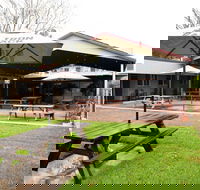 Royal Hotel Singleton - Foster Accommodation