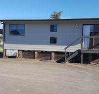 Bentley Waterfront Motel  Cottages - Foster Accommodation
