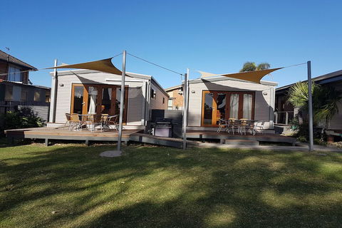 Bentley Waterfront Motel & Cottages - Foster Accommodation 3