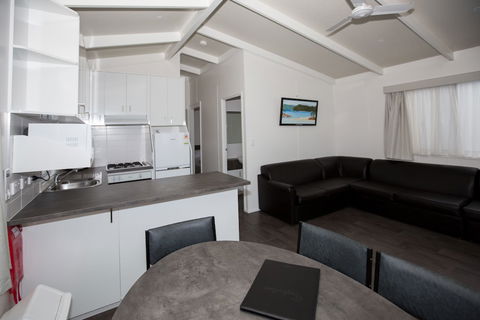 Ingenia Holidays Eden Beachfront - Foster Accommodation 5