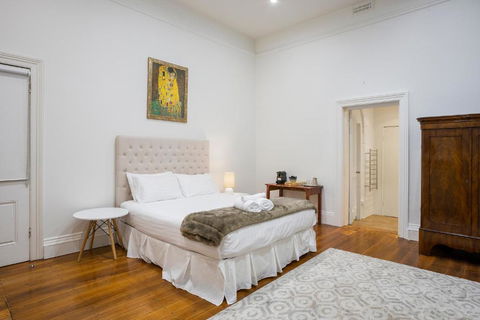 Roxburgh House Apartments - Foster Accommodation 1