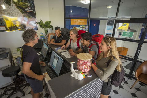 Hobart Central YHA - Foster Accommodation 1