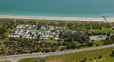 Discovery Parks - Coogee Beach - Foster Accommodation 3