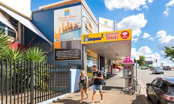 Summer House Brisbane - Hostel - Foster Accommodation 6