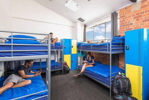 Summer House Brisbane - Hostel - Foster Accommodation 5