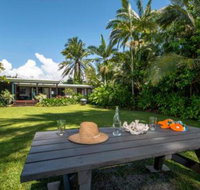 The Palms on Newell Beach - Foster Accommodation
