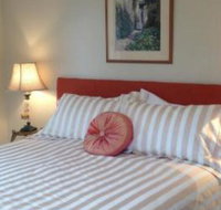 Every Man  His Dog Vineyard - Foster Accommodation