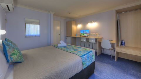 Bay Air Motel - Foster Accommodation 1