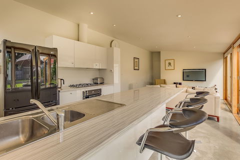 Brampton Cottage - Foster Accommodation 3