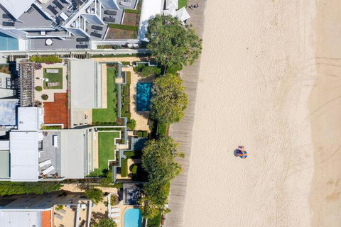 Noosa Court 3 - Foster Accommodation 6