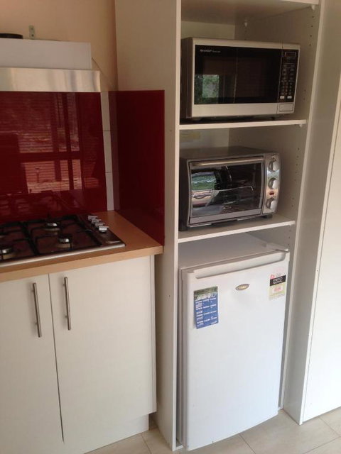 The Folly - Foster Accommodation 3
