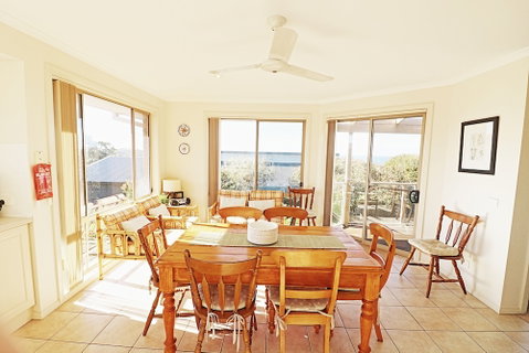Ella Bleu - Foster Accommodation 1