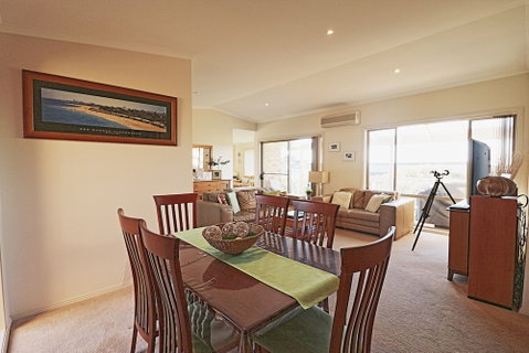 Ella Bleu - Foster Accommodation 0