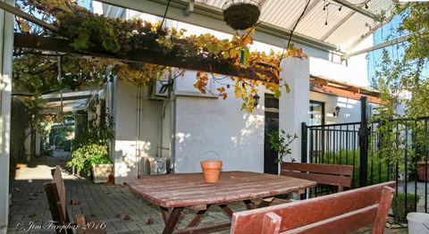 Aarn House B & B Airport Accommodation - Foster Accommodation 6