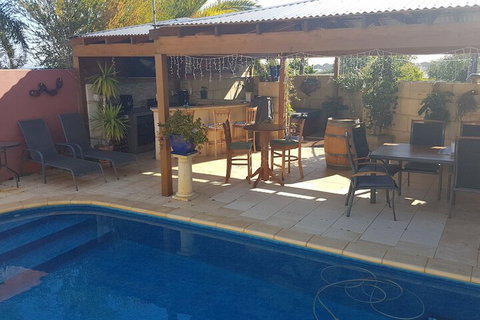 Ocean Reef Homestay - Foster Accommodation 7