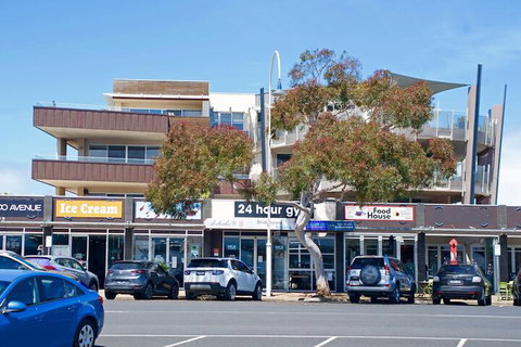 Rejuvenate At San Remo - Rejuvenate Stays - Foster Accommodation 2