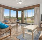 Sun  Surf Aldinga Beach Apartment - Foster Accommodation