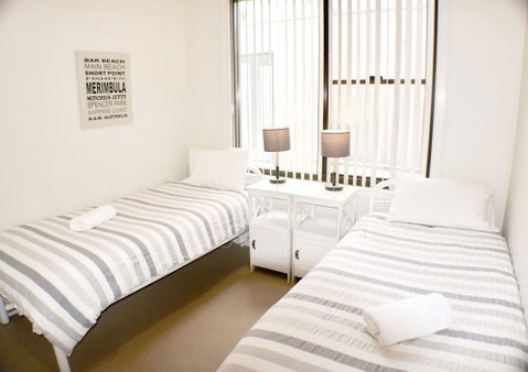 Rolling Waves 1 - Foster Accommodation 6