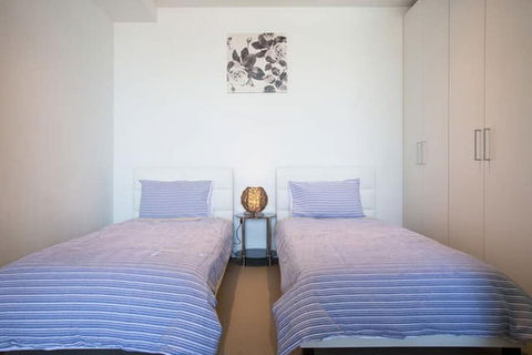 C3CBD Melbourne Apartment - Foster Accommodation 3