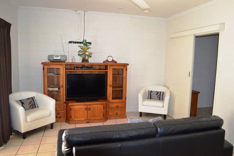 Kurrimine Beach Huts - Foster Accommodation 7