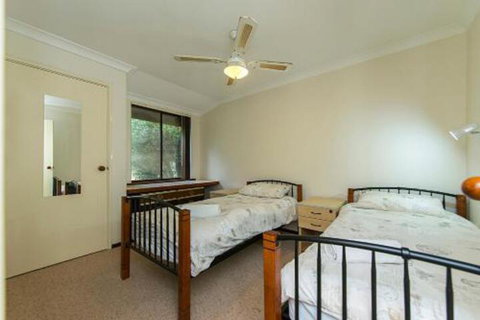 Holiday House On One Six Six - Foster Accommodation 6