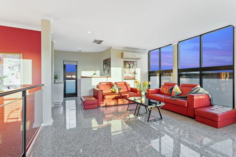 Villa De Marseilles Melbourne - Foster Accommodation 3