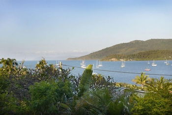 Airlie Getaway - Views - Foster Accommodation 6