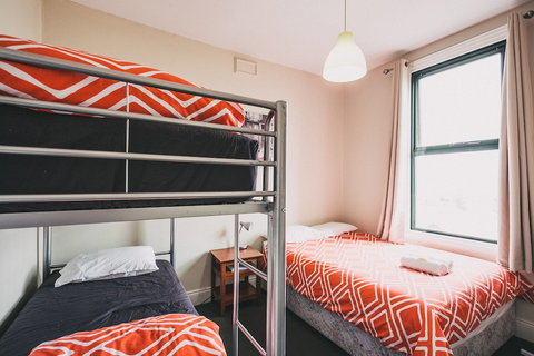 Six Degrees Boutique Hotel - Foster Accommodation 5