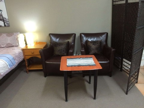 Box Hill Studios 3 At Canterbury Gardens - Foster Accommodation 2