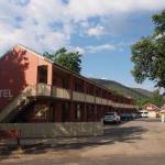 Alpine Hotel Bright - Foster Accommodation 0