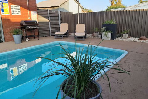 Country Mile Motor Inn - Foster Accommodation 3