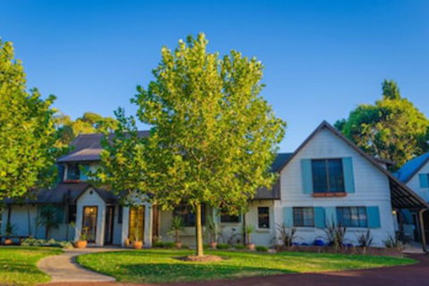 Sienna Lodge - Foster Accommodation 0