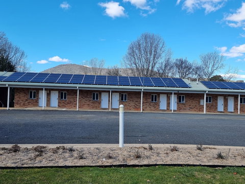 Tumbarumba Motel & Elms Restaurant - Foster Accommodation 0