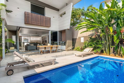 A PERFECT STAY - KoKo's Beach Houses 1 And 2 - Foster Accommodation 6