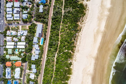 A PERFECT STAY - KoKo's Beach Houses 1 And 2 - Foster Accommodation 4