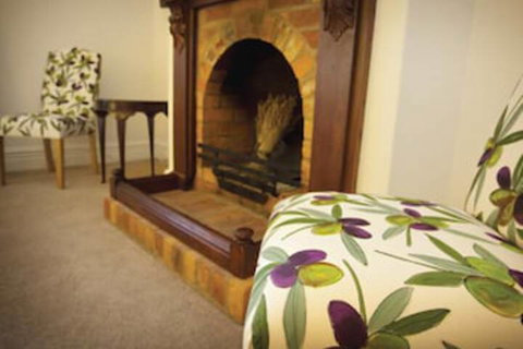 The Graces Beechworth - Foster Accommodation 7